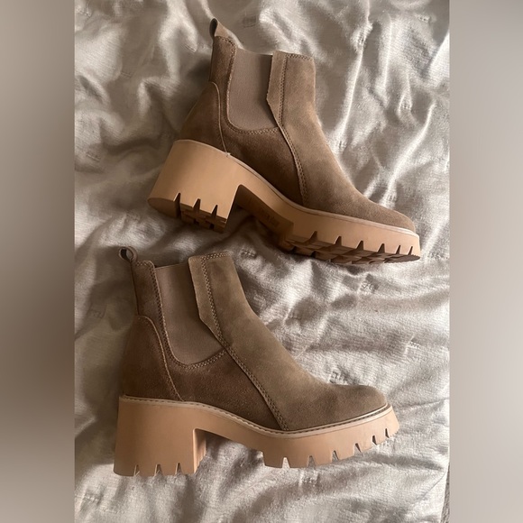 Dolce Vita Halina Boot - Picture 2 of 6